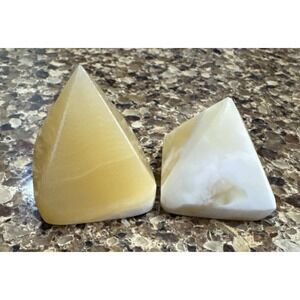 Lot of 2 Onyx Stone Pyramid Figurines Paperweights Desk Decor Healing‎ Crystals